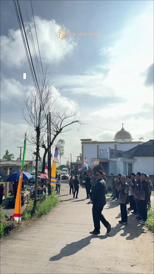 Post 3 by Nafis Wedding Gallery on TikTok (video)