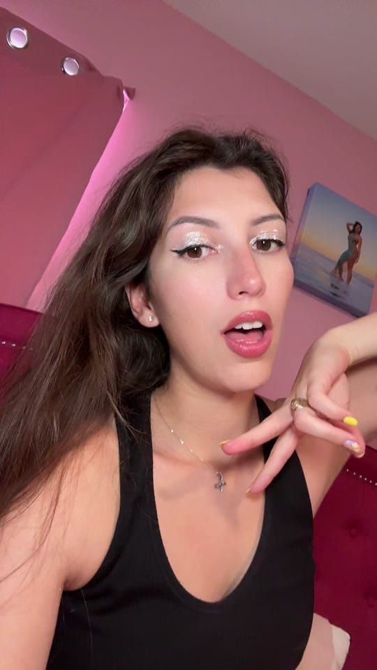 Post 10 by katola__ on TikTok (video)