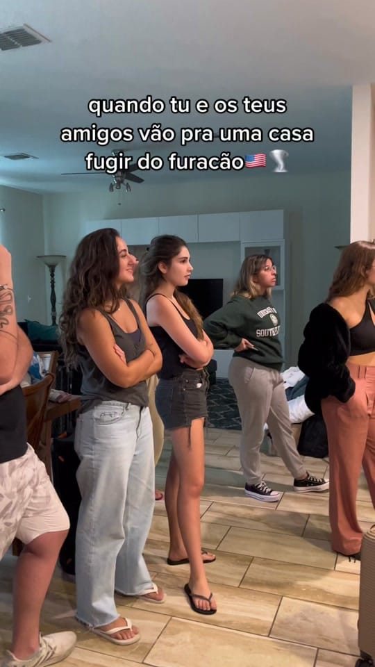 Post 10 by Eduarda Nienow on TikTok (video)
