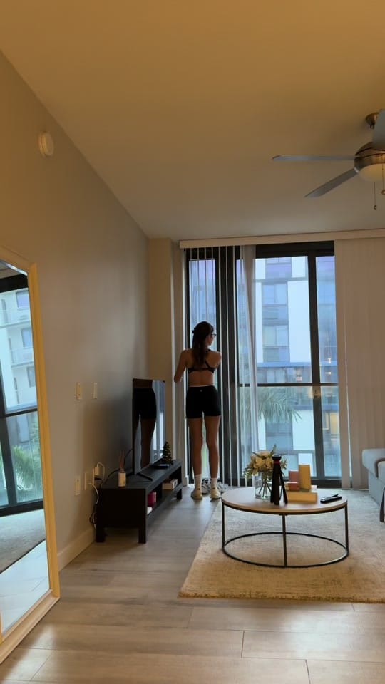 Post 6 by Eduarda Nienow on TikTok (video)