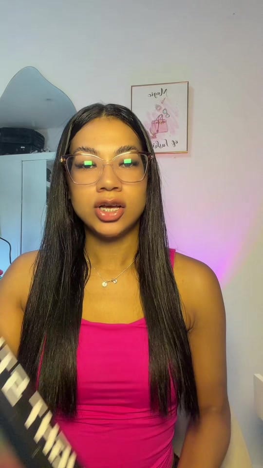 Post 10 by Mikaelle 🦋 on TikTok (video)