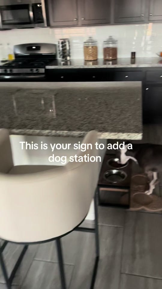 Post 8 by Tony b on TikTok (video)