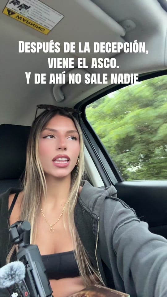 Post 9 by L E Y D A M A R I on TikTok (video)