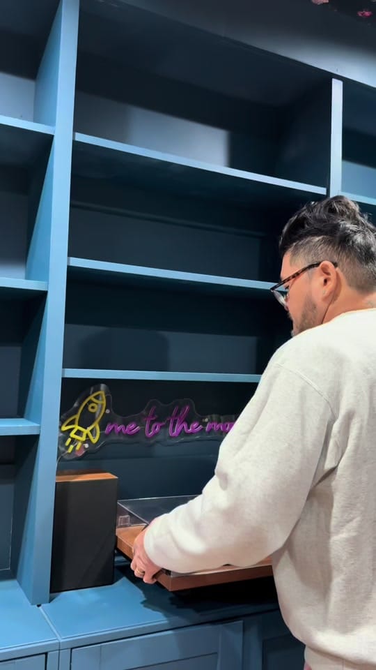 Post 7 by ALLANFACE on TikTok (video)
