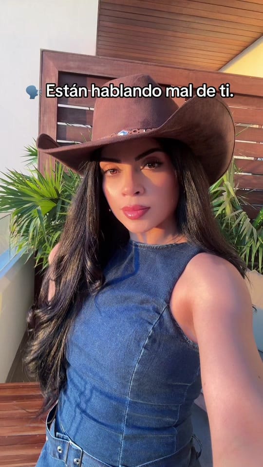 Post 4 by ANDUANGEL/MAKEUP ARTIST🪄💫 on TikTok (video)