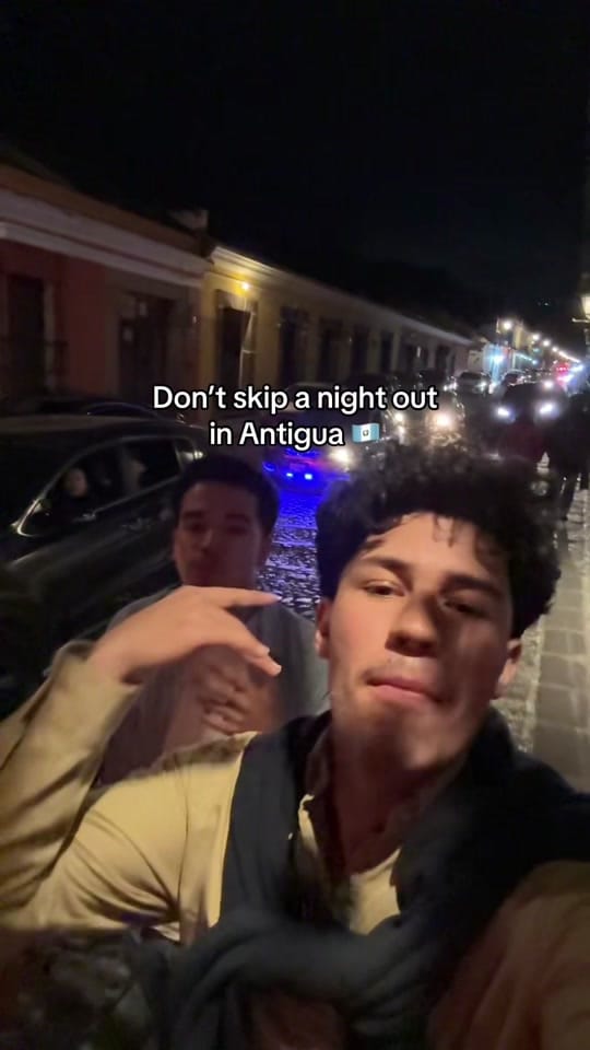 Post 10 by carlooss on TikTok (video)