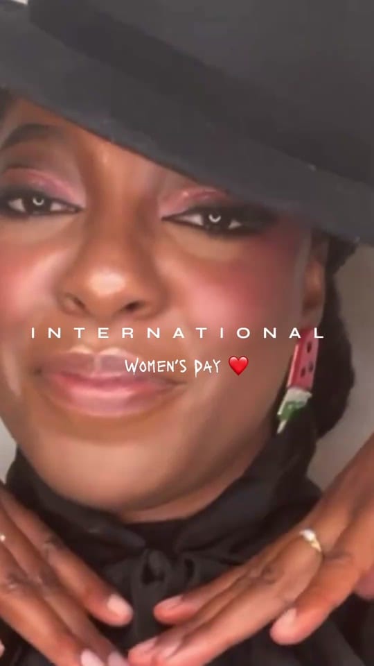Post 3 by Andrea Ca’Mille Samuels on TikTok (video)