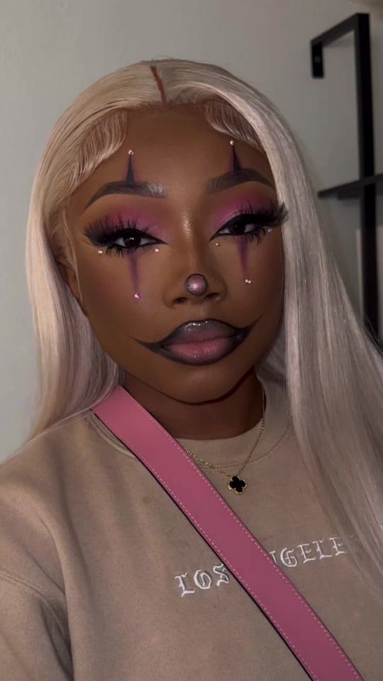 Post 8 by E N V Y 🖤 on TikTok (video)