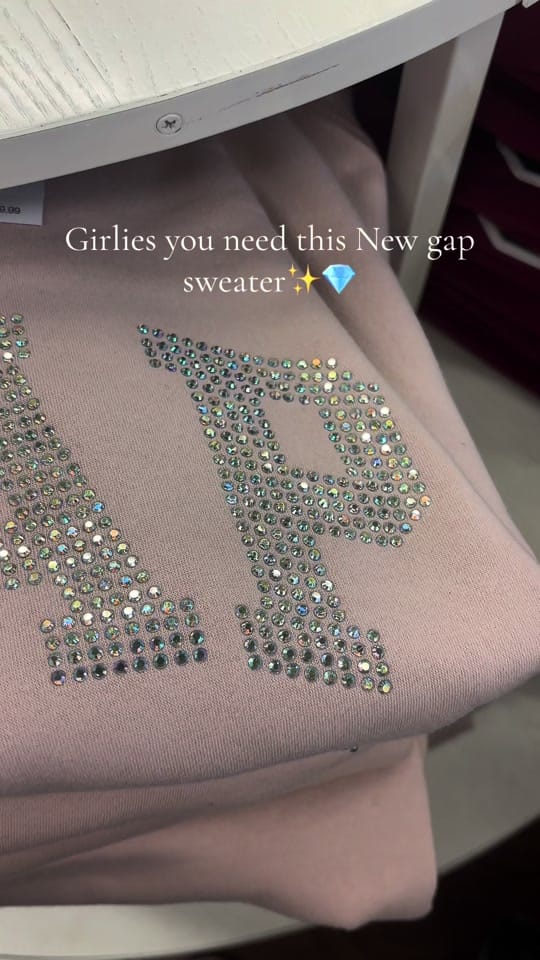 Post 10 by Monica |Makeup & More✨ on TikTok (video)