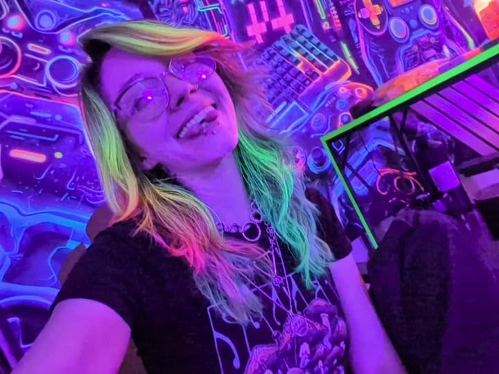 Post 1 by Vii Duquette on TikTok (video)