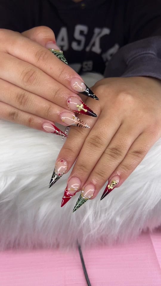 Post 6 by prettynailz210 on TikTok (video)
