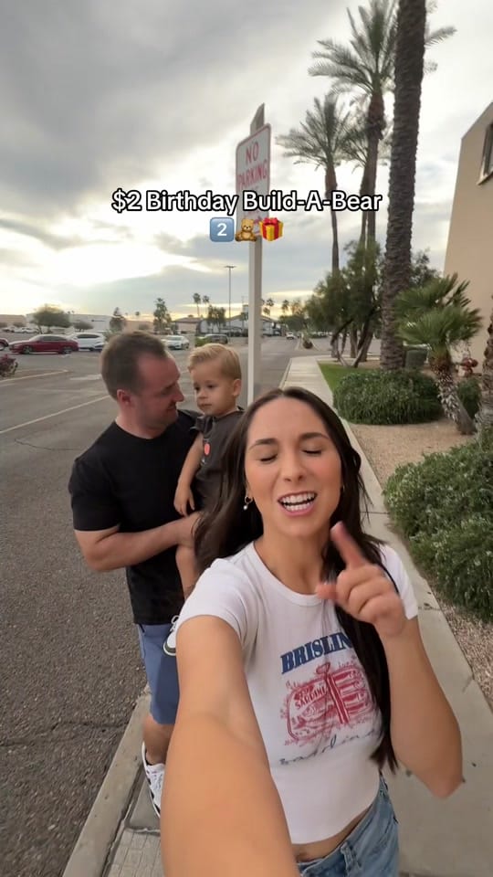 Post 10 by Valentina Brown on TikTok (video)