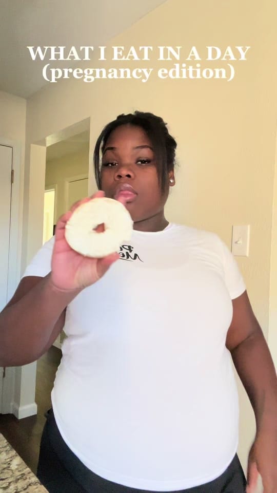 Post 7 by Vella Cay on TikTok (video)