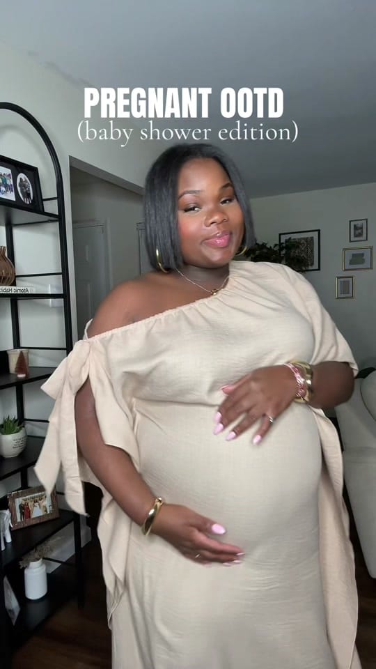 Post 4 by Vella Cay on TikTok (video)