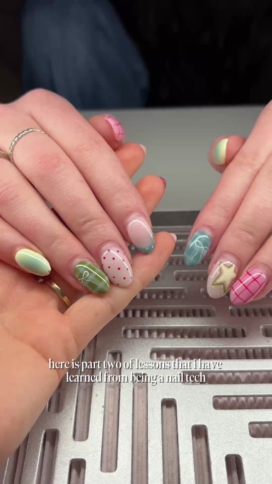 Post 4 by nailart.by.annie on TikTok (video)