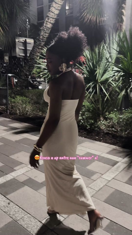 Post 8 by Flèdizè🌸| Content creator on TikTok (video)