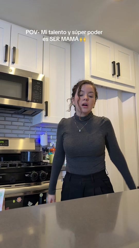 Post 2 by anacarolinasway on TikTok (video)