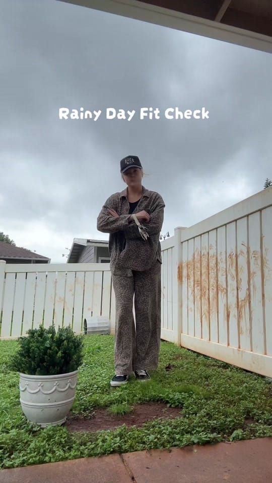 Post 1 by Savy J on TikTok (video)