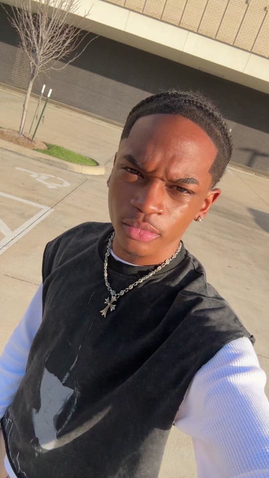 Post 8 by elijahjakolby on TikTok (video)