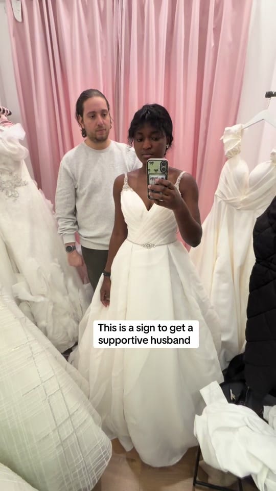 Post 4 by ASimi|Seattle Content Creator on TikTok (video)