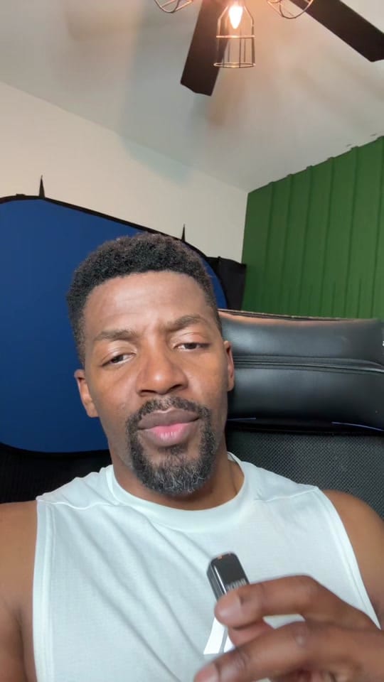 Post 6 by Giyohnly1 on TikTok (video)