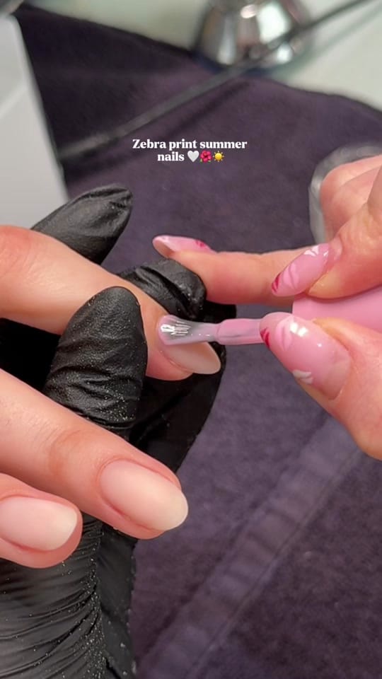 Post 4 by NAILS BY ANNA on TikTok (video)