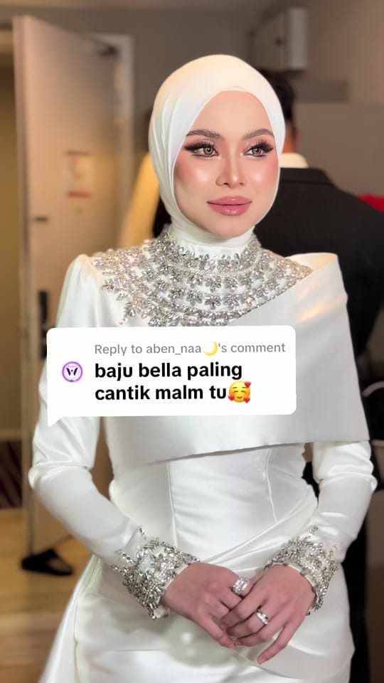 Post 7 by LIZAKARIM on TikTok (video)