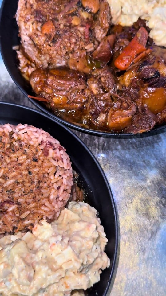 Post 5 by Eatz & Beatz on TikTok (video)