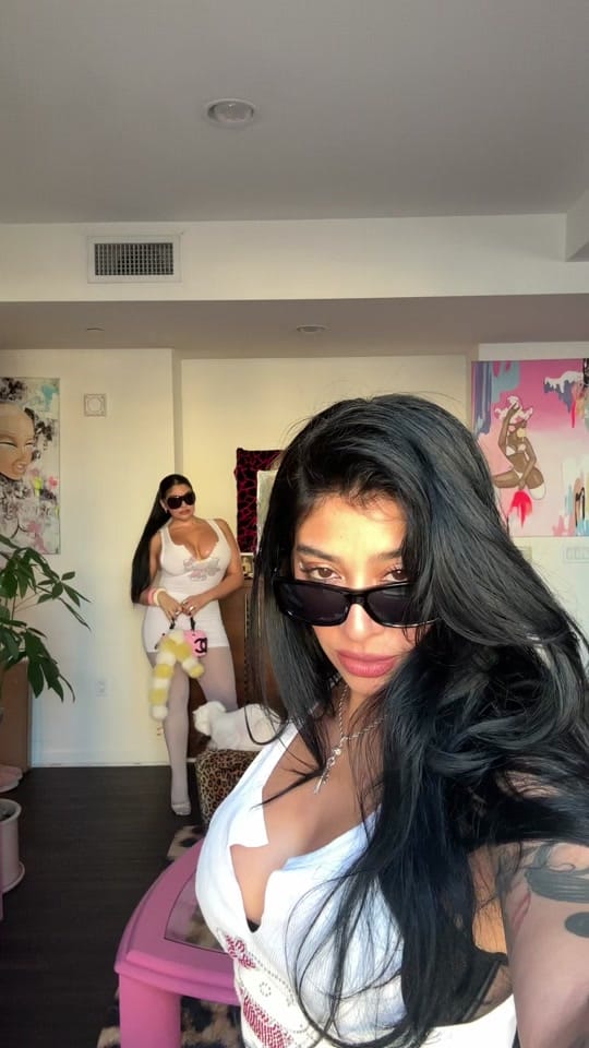 Post 3 by adrianasahar on TikTok (video)