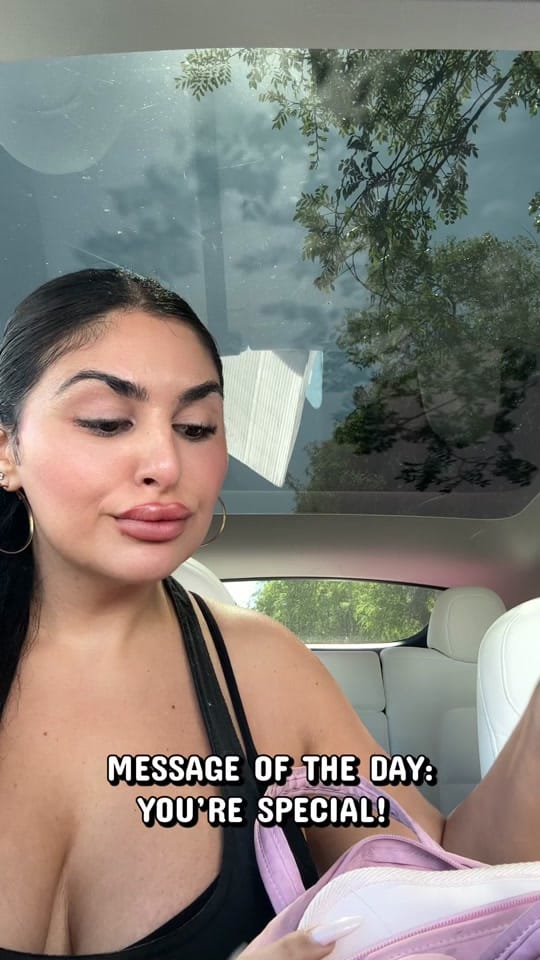 Post 7 by adrianasahar on TikTok (video)
