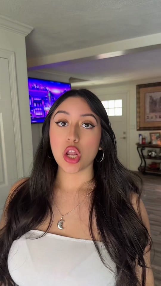 Post 1 by Valentina⭐️ on TikTok (video)