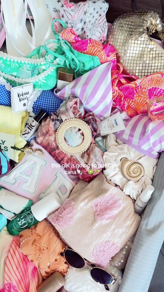 Post 1 by ABBY KATE on TikTok (video)