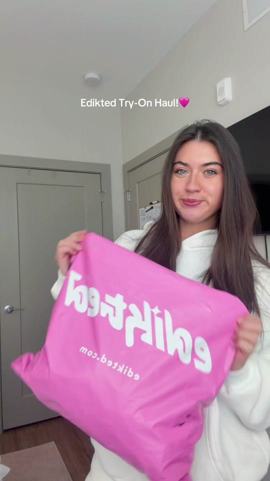 Post 6 by ABBY KATE on TikTok (video)