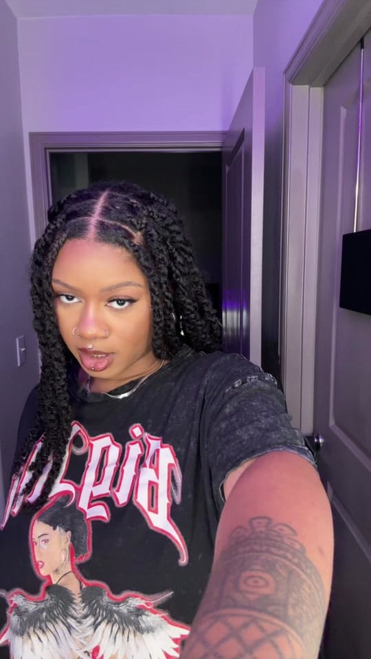 Post 3 by Veronica Ghoul on TikTok (video)