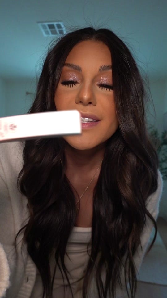 Post 3 by becde23 on TikTok (video)
