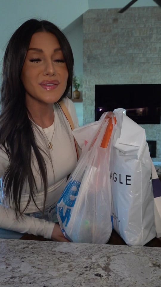 Post 4 by becde23 on TikTok (video)
