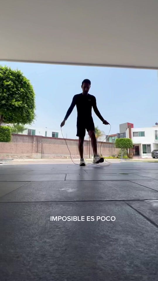 Post 8 by Leo Lun on TikTok (video)