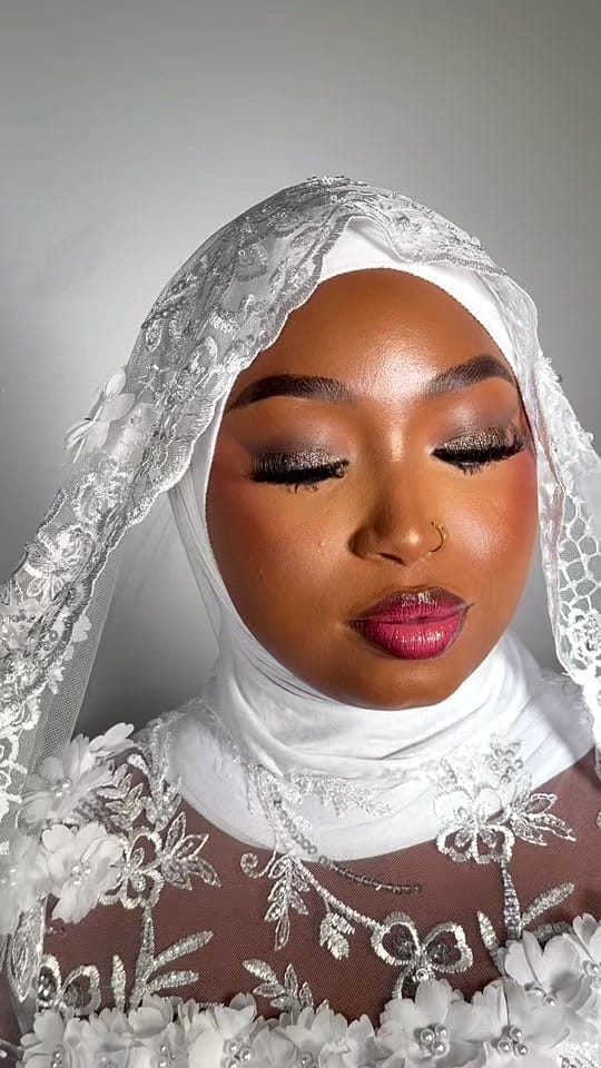 Post 5 by Mareme Faye| MUA💄 on TikTok (video)