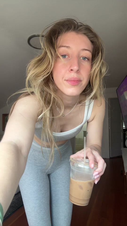 Post 7 by Julia on TikTok (video)
