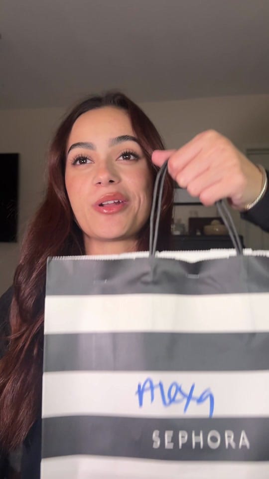 Post 5 by Alexa Dominguez on TikTok (video)