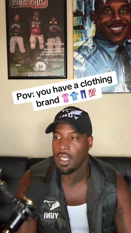 Post 6 by azae10_ on TikTok (video)