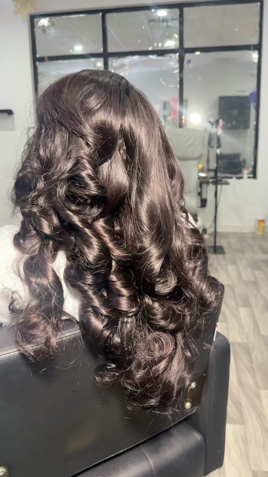 Post 4 by Niya | Dallas , Tx Hairstylist on TikTok (video)