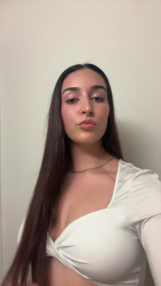 Post 8 by V on TikTok (video)