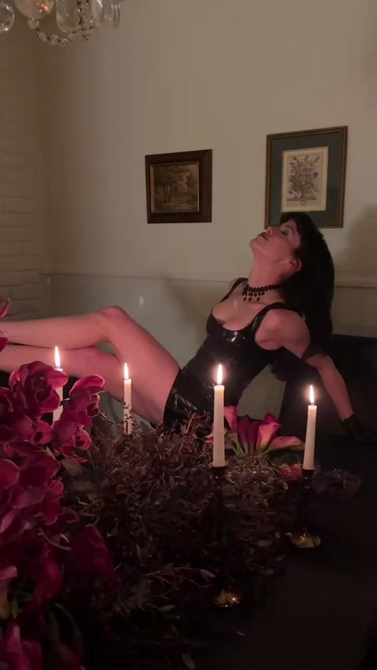Post 5 by Jennifer Levinson on TikTok (video)