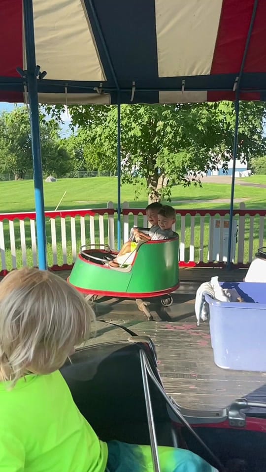 Post 8 by SarahBee Photography on TikTok (video)