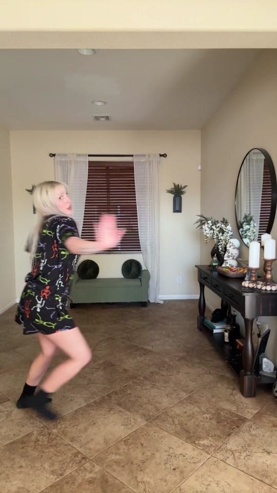 Post 4 by serina on TikTok (video)