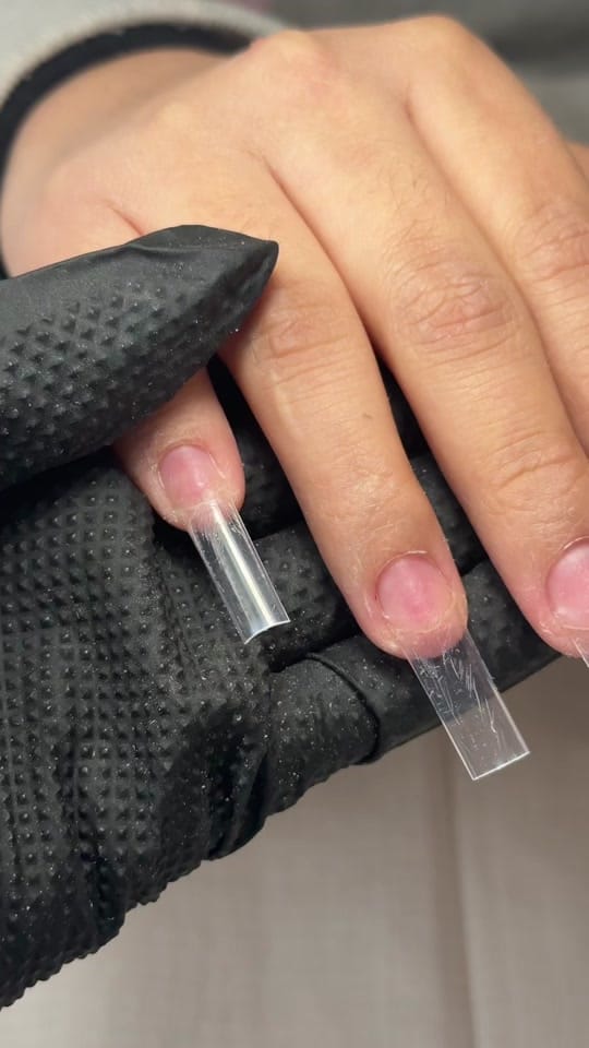 Post 7 by NailsByUvia on TikTok (video)