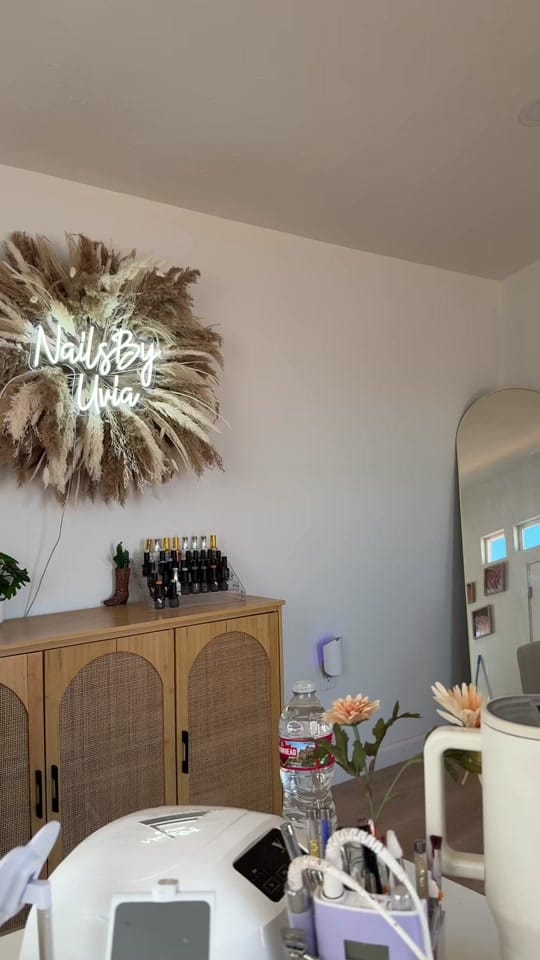 Post 3 by NailsByUvia on TikTok (video)