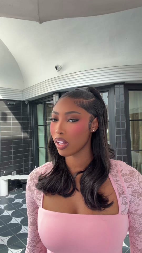 Post 1 by Tosin Tee ☁️🩰 on TikTok (video)