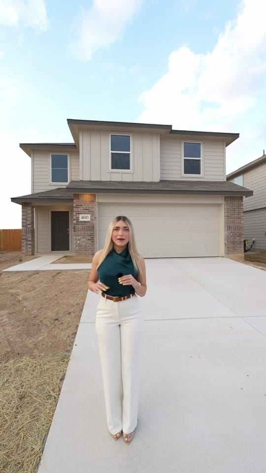 Post 4 by Karla Tinoco | REALTOR®️ on TikTok (video)